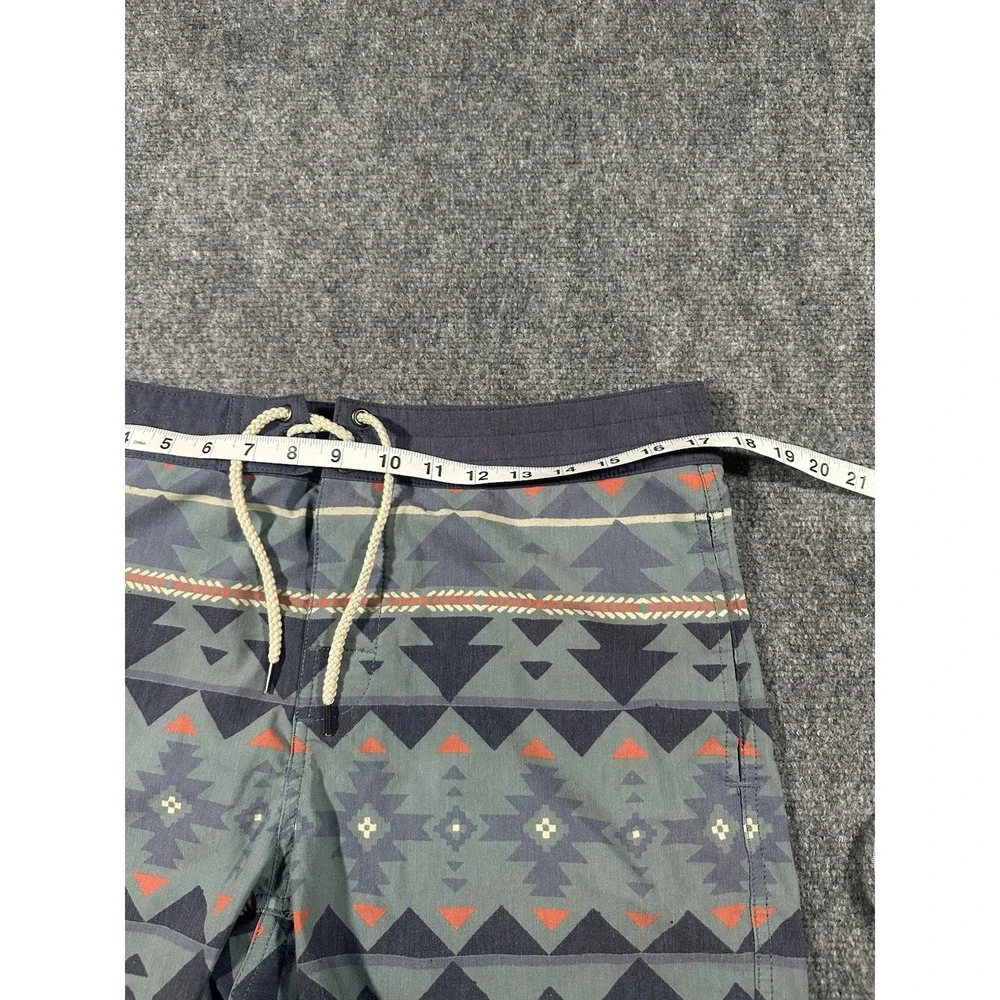 Faherty Shorts Mens 32 Doug Good Feather Board Shorts Pockets Relaxed Aztec